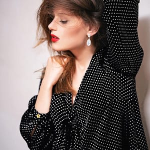 img 06 a black